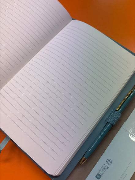 Organizer Soft Touch Azzurro Rossler  – Porta Taccuino A5 Elegante e Riutilizzabile