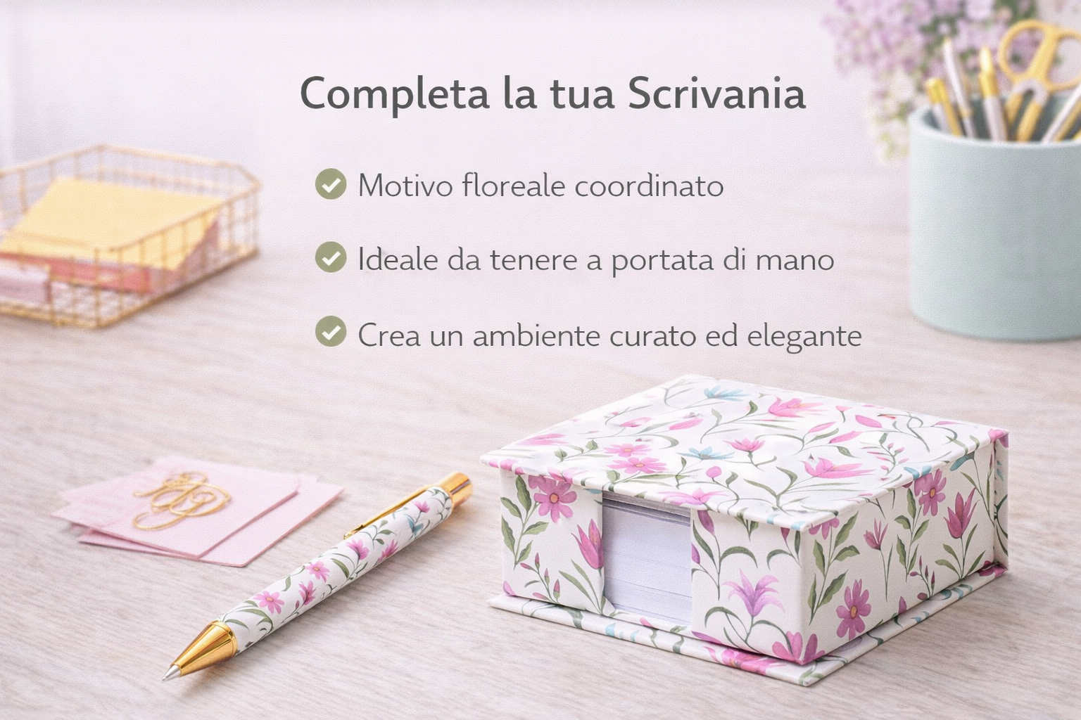 Penna a sfera con motivo floreale abbinata a blocco porta appunti coordinato, ideale per completare una scrivania ordinata ed elegante
